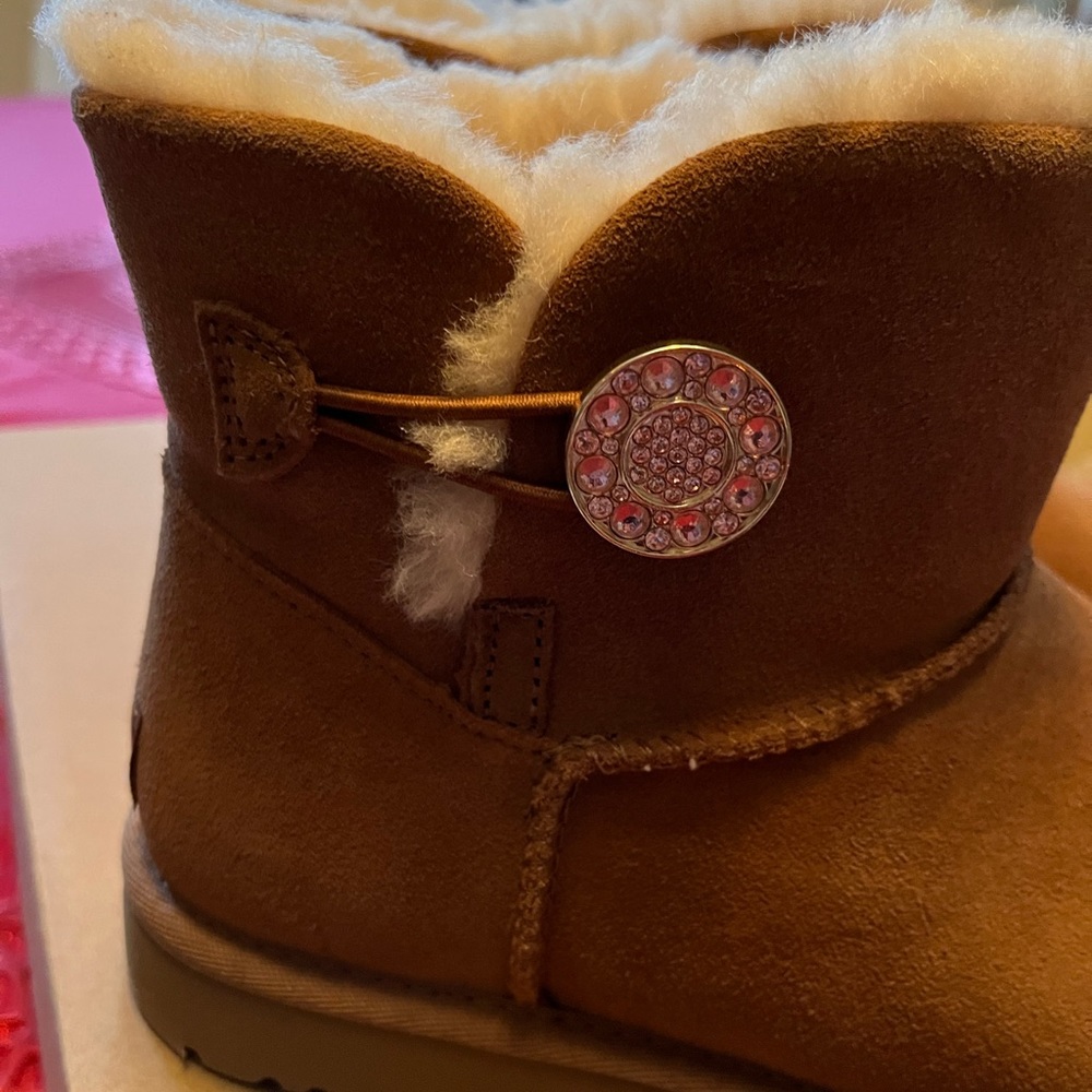 Ugg Mini Bailey Button Crystals Size 7 - image 3